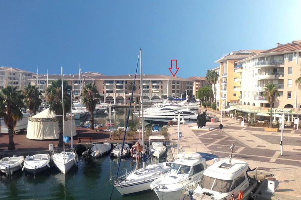 Location Port Frejus, Bord De Mer Kültér fotó